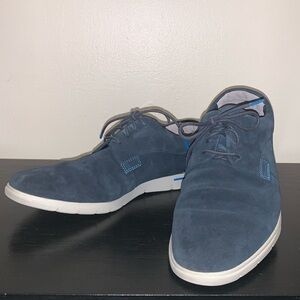 Clarks Men's Denner Motion Suede Oxford Shoes - Navy and Taupe.  Size 8.